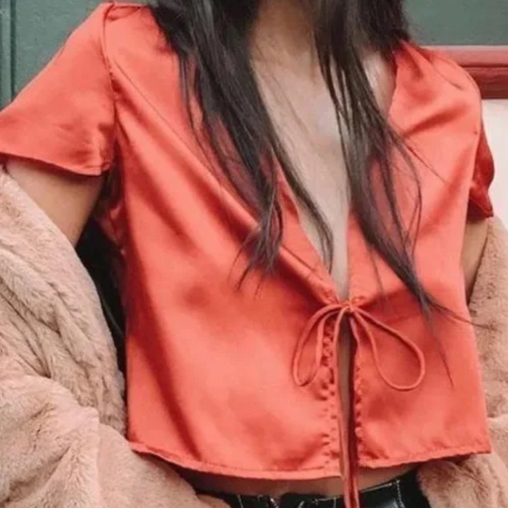Motel rocks- red/orange tie front top
